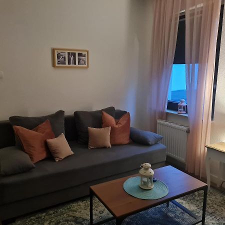 Privates, Gemuetliches Appartement Neuss Exteriör bild