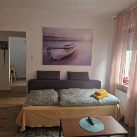 Privates, Gemuetliches Appartement Neuss Exteriör bild