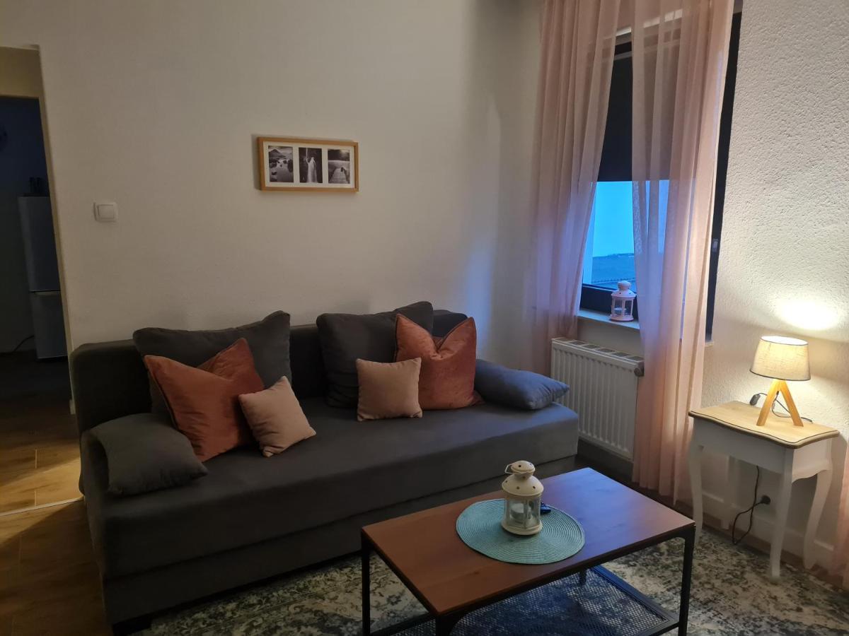 Privates, Gemuetliches Appartement Neuss Exteriör bild